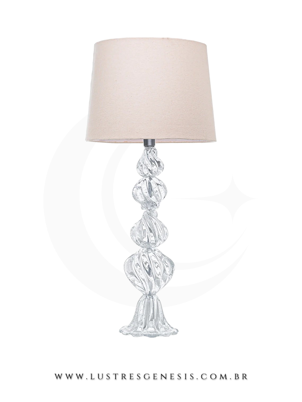 Esta peça extraordinária é uma celebração da criatividade e da habilidade artesanal, trazendo um toque de sofisticação e charme para qualquer ambiente.